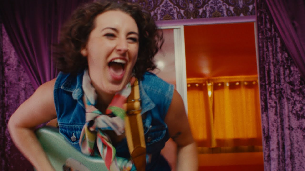 MAYA LUCIA - ur ruining it ! [Official Music Video]