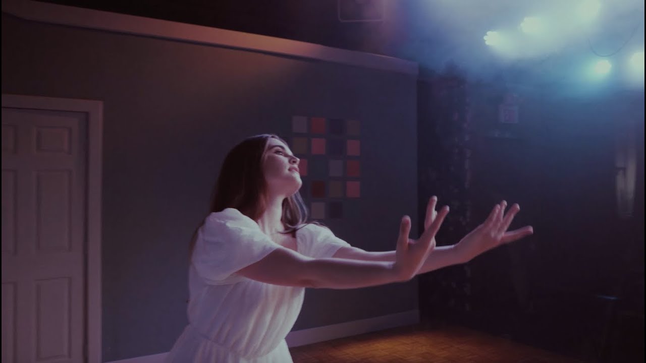 Ghost (featuring Coma Culture) danced by Ariadne Fernandez