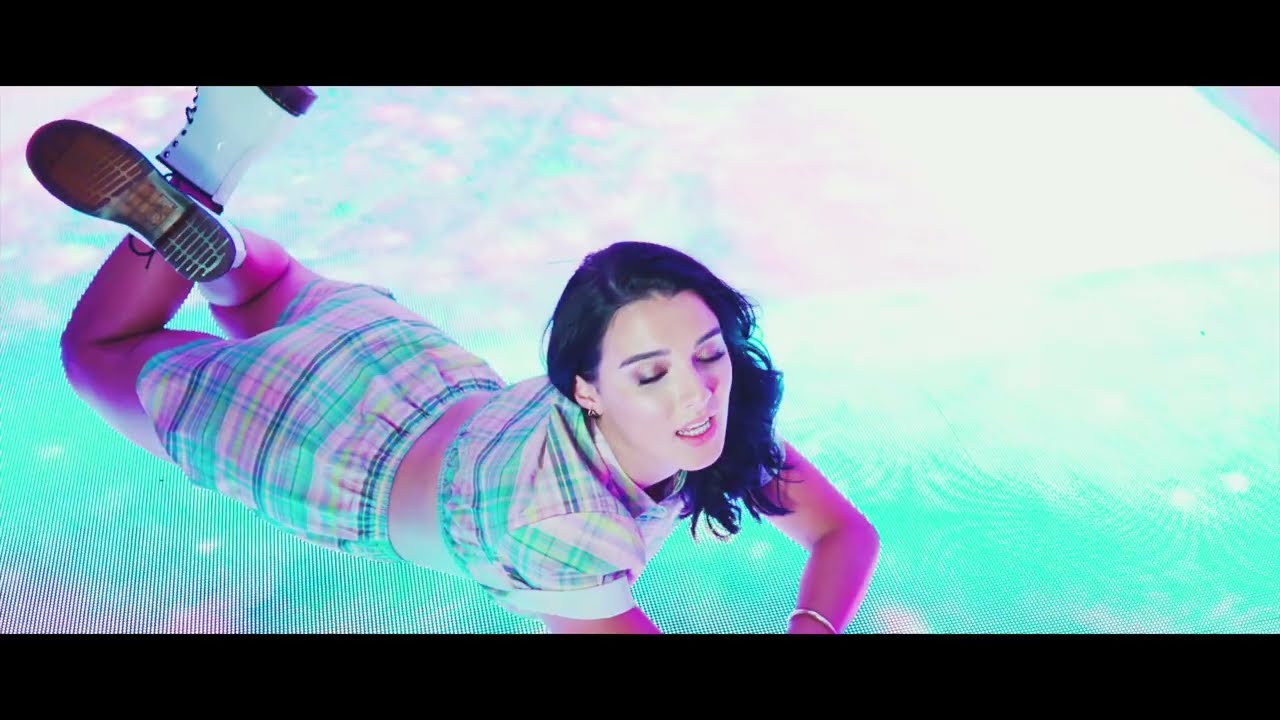 Bella Rios - Calm Down (Official Video)