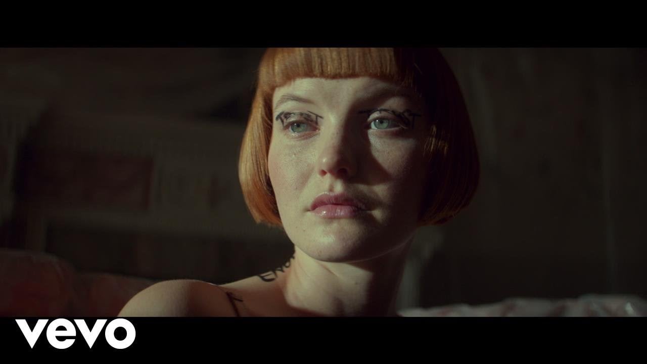 Kacy Hill - Hard To Love