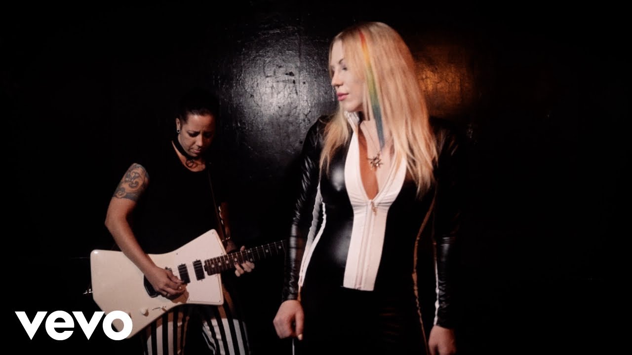 BLVCKBOW, Jasmine Crowe, Brittni Paiva - Memorize U (Official Music Video)