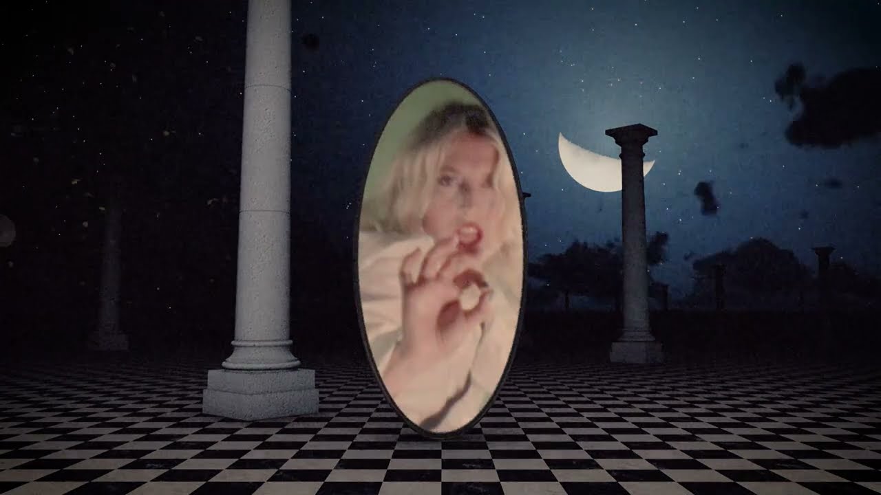 Phebe Starr - Everything 'Official Visualiser'