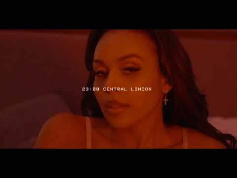 Tyrxne - Red