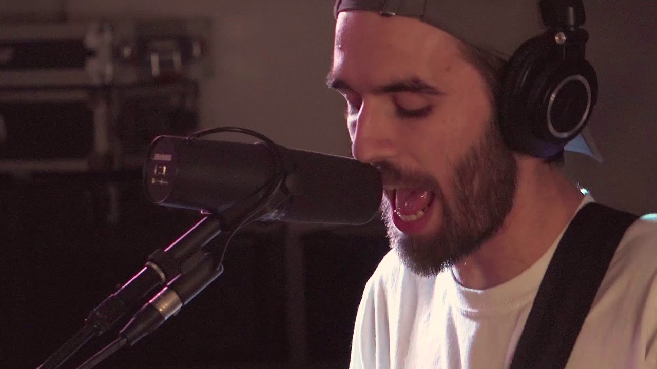 Shakeout - "Small Talk" (Live Looping Band)