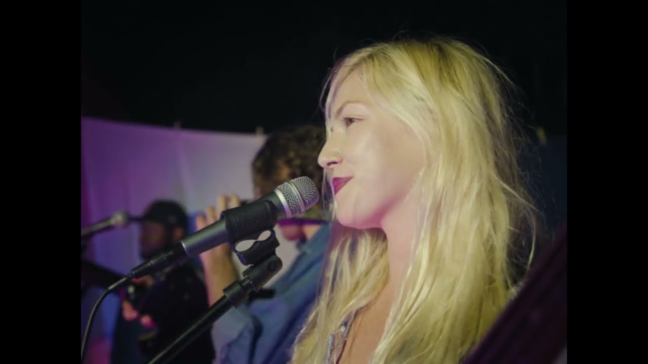 Magenta Moon - Perceive Yourself (Official Video)
