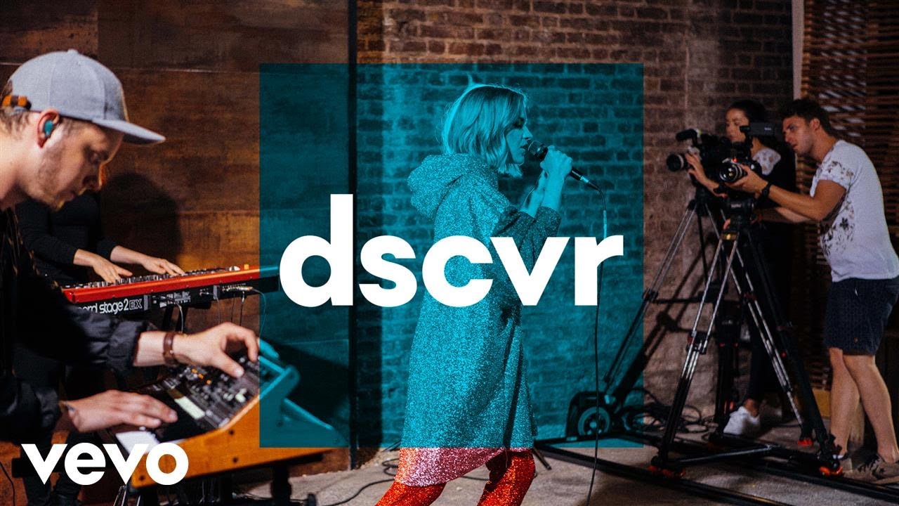 Tove Styrke - Mistakes - Vevo dscvr (Live)