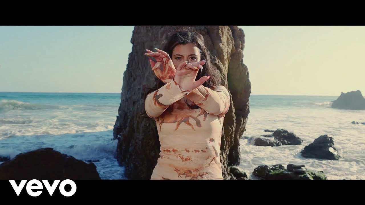 Sara Diamond - Sara Diamond - Alright (Official Music Video)