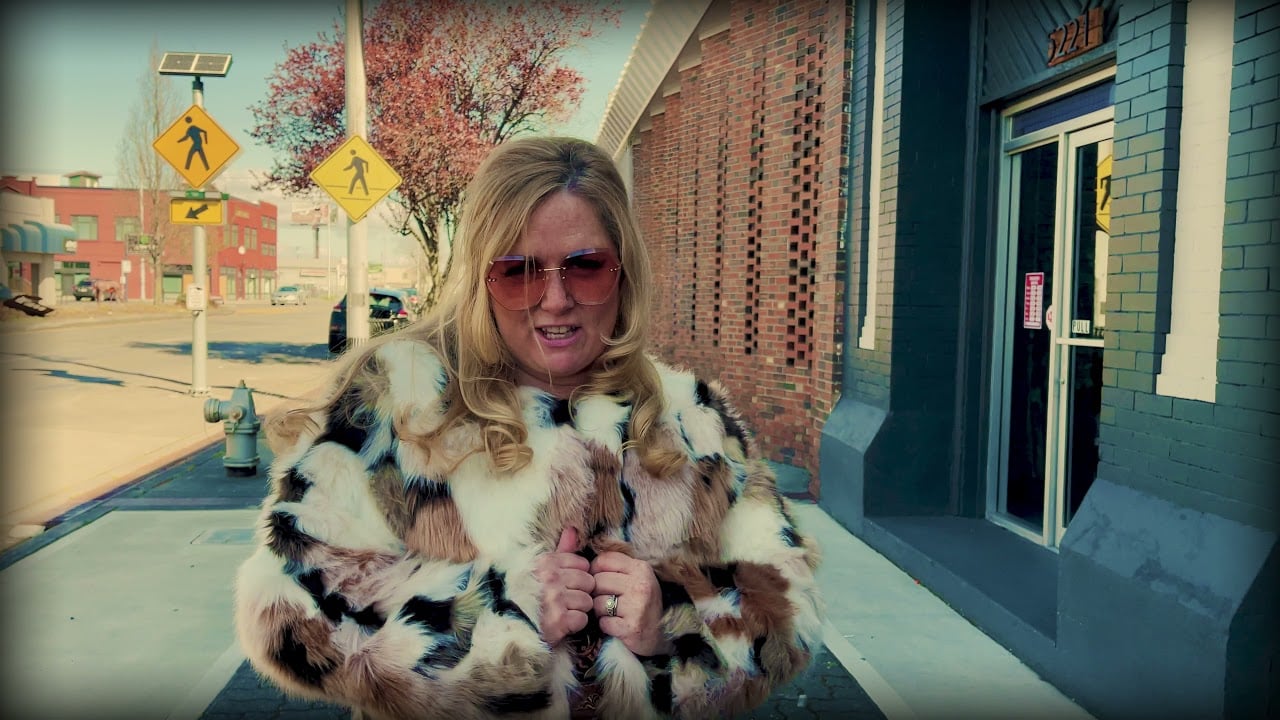 Jessica Lynne Witty - These Boots Are Made For Walkin' Official Music Video 4K