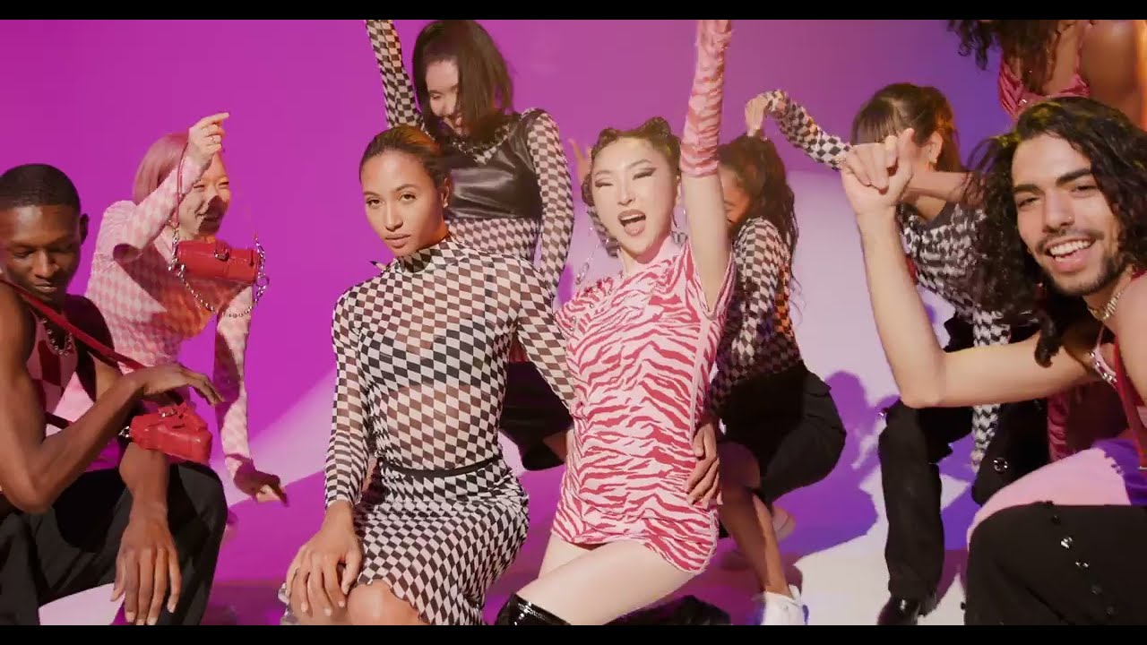 YAQI - I'm on it (Official Video) Presented by PRIVATE POLICY