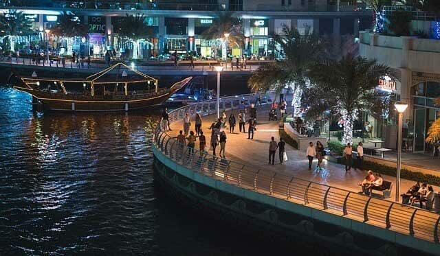 dubai 2136087 640
