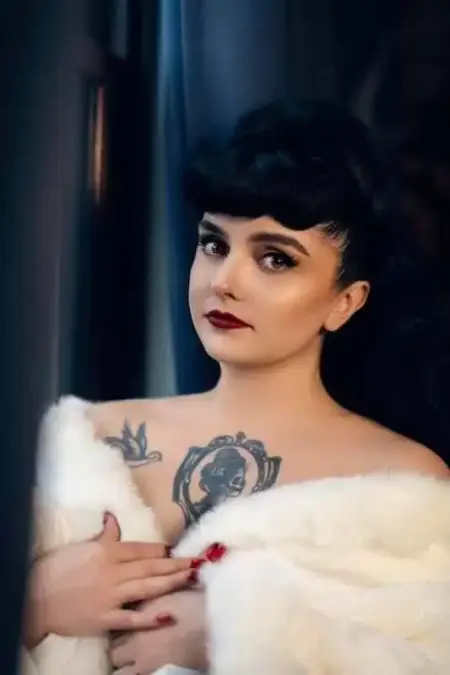 BMT: The Vintage Belle Redefining Pop With Rockabilly Flair