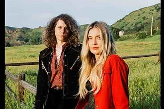 Promotional image of Belle and Chain during their North American tour with Barns Courtney.